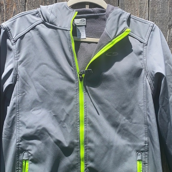 Boys Softshell Jacket - Picture 2 of 6